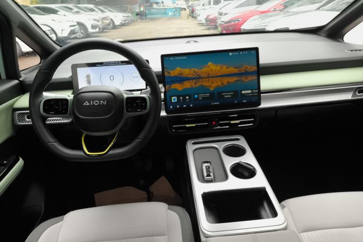 Used AION Y 2023 Younger
