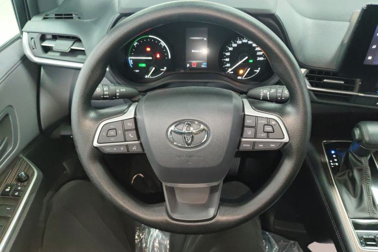 Used Toyota Granvia 2024 2.5L Hybrid Comfort Edition
