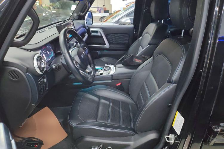 Used BAIC Off-Road BJ40 2023 2.0T Automatic Four-Wheel Drive Urban Hunter Edition Chivalrous Type
