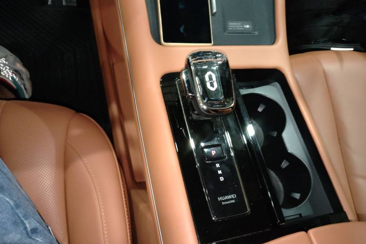 Used Hima AITO M7 2024 1.5T Intelligent Drive 4WD Ultra Version 5 Seats
