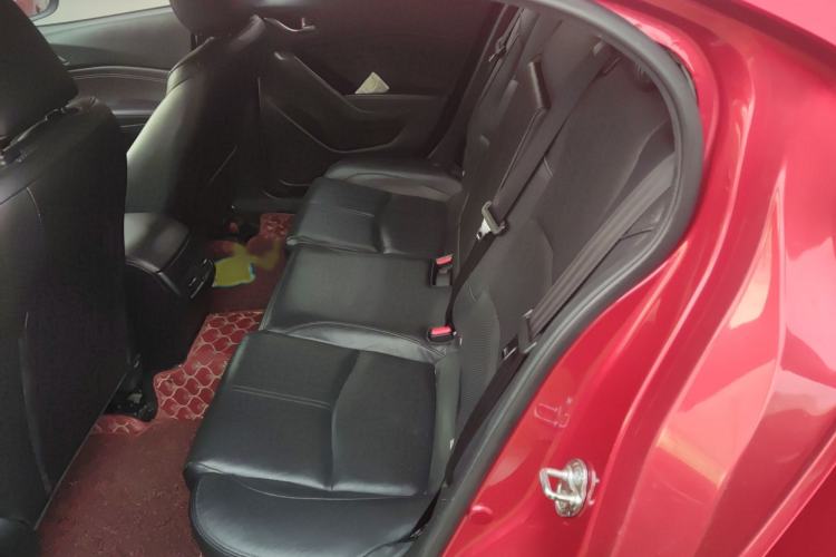 Used Mazda Mazda 3 Axela 2017 Hatchback 2.0L Automatic Sport Model China V Emission Standard
