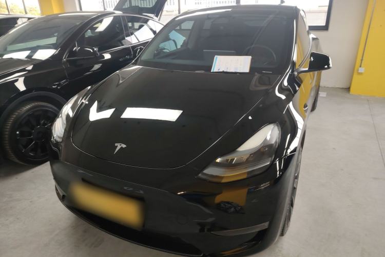 Used Tesla Model Y 2023 Long-Range All-Wheel-Drive Version
