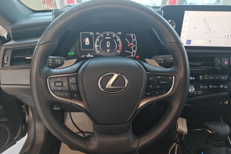 Used Lexus ES 2023 200 Excellence Edition
