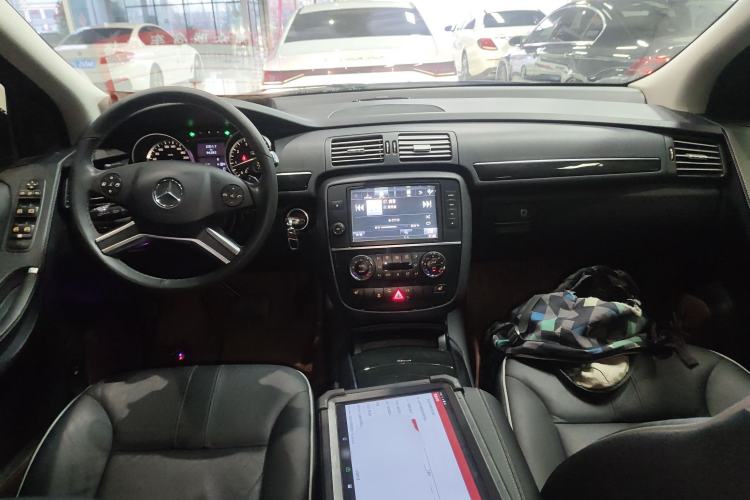 Used Mercedes-Benz R-Class 2017 R 320 4MATIC Business Edition Prestige Model