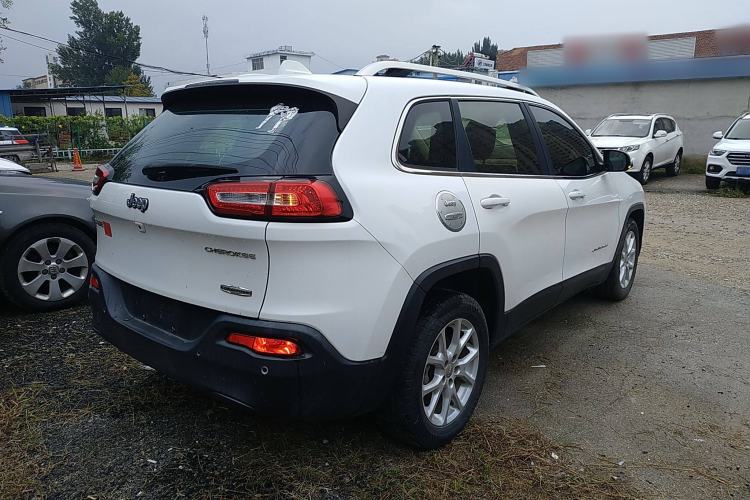 Used  Cherokee 2016 2.0L Smart Version