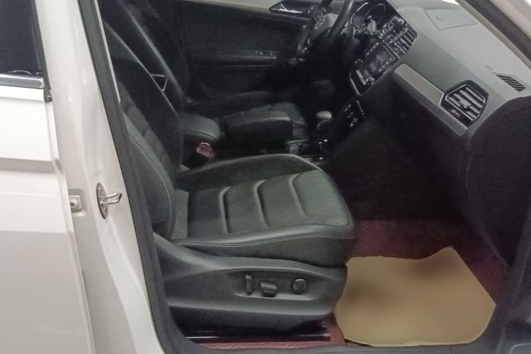 Used Volkswagen Tiguan L 2017 330TSI Automatic Two-Wheel Drive Luxury Edition