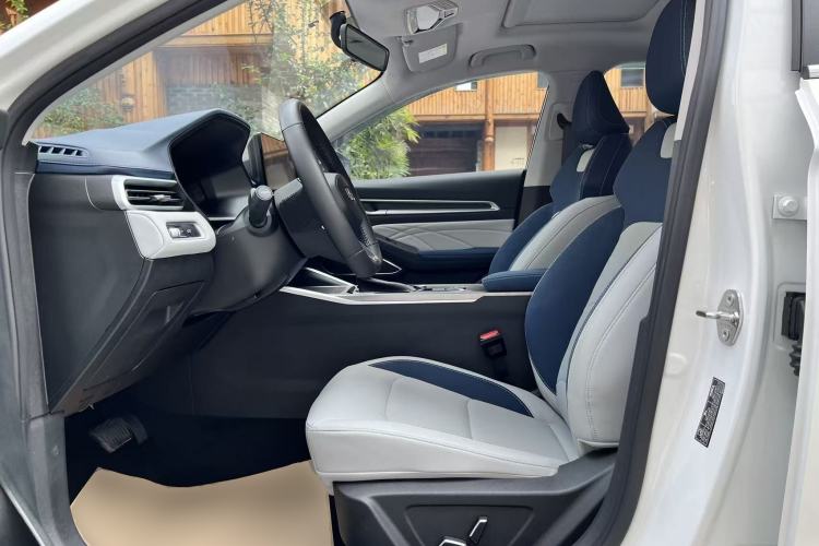 Used Geely Auto Emgrand 2022 4th Generation 1.5L CVT Flagship Model
