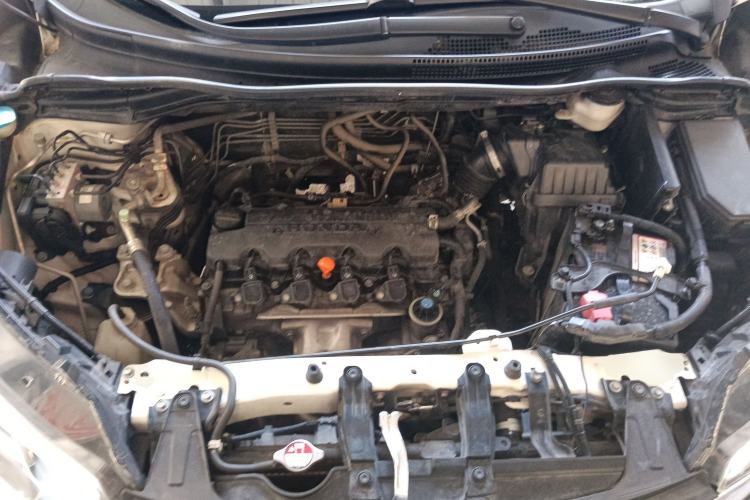 Used Honda CR-V 2015 2.0L two-wheel drive urban version
