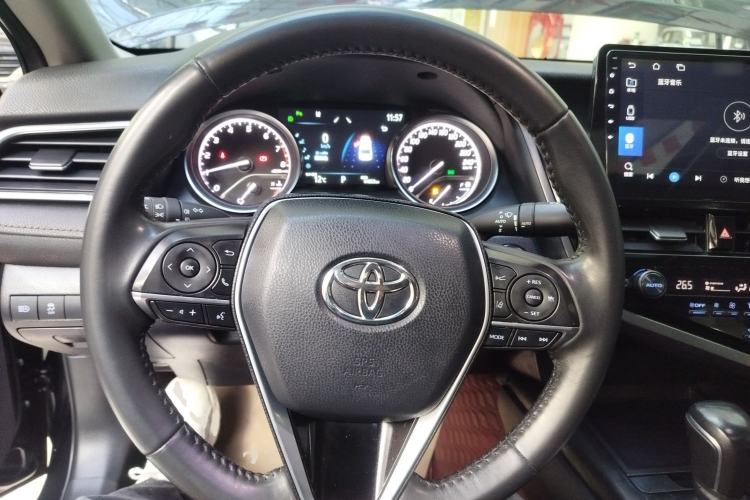 Used Toyota Camry 2021 2.0G Luxury Edition
