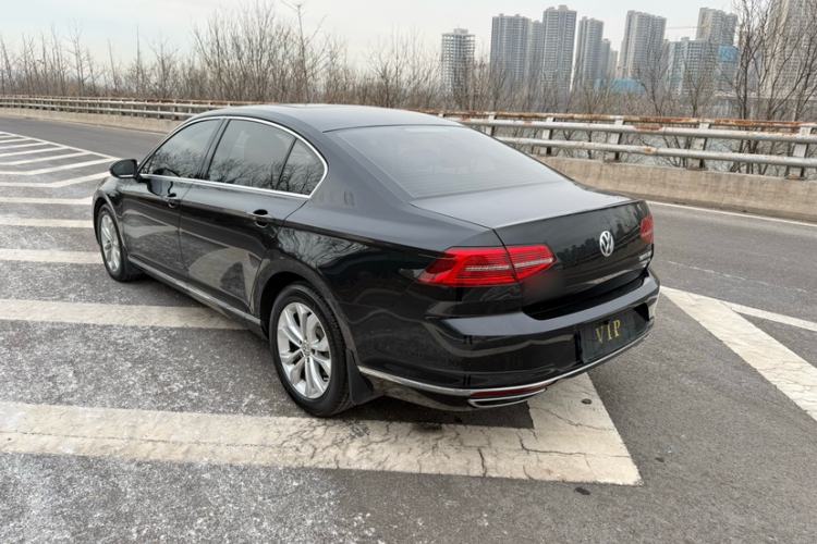 Used Volkswagen Magotan 2018 Facelift 330TSI DSG Luxury Model
