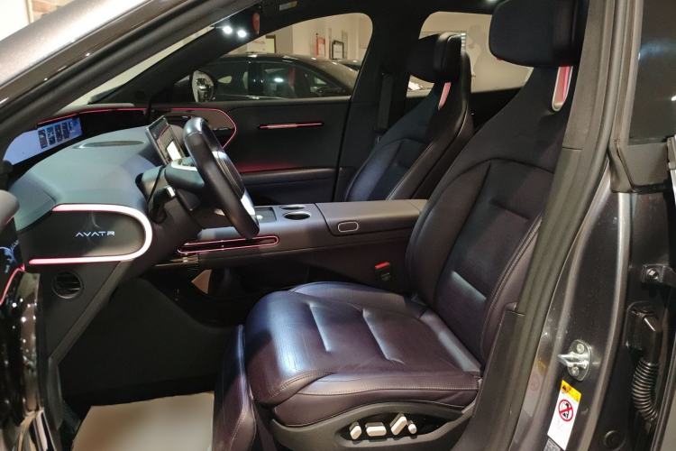 Used  07 2024 Max Extended-Range Edition
