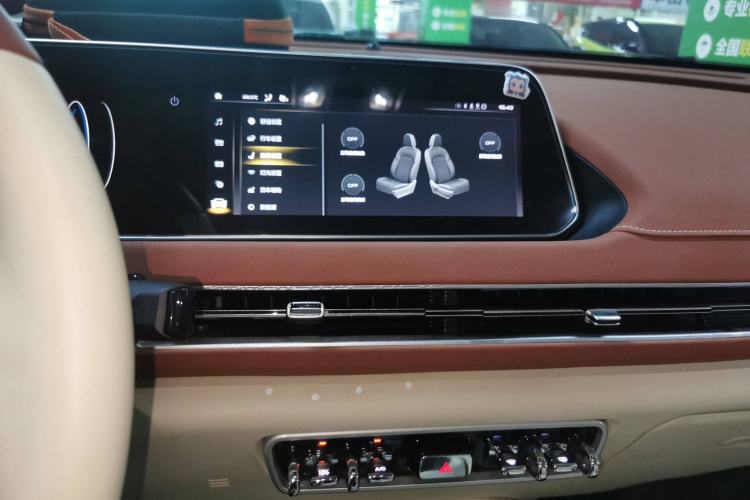 Used ORA Good Cat 2021 400km Standard Range Athena Edition Lithium Iron Phosphate
