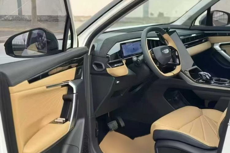 Used Geely Auto FX11 2023 1.5TD DCT Prestige Edition
