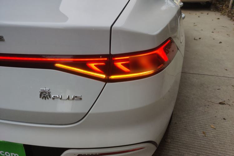 Used BYD Qin PLUS 2024 Honor Edition EV 510KM Beyond Model