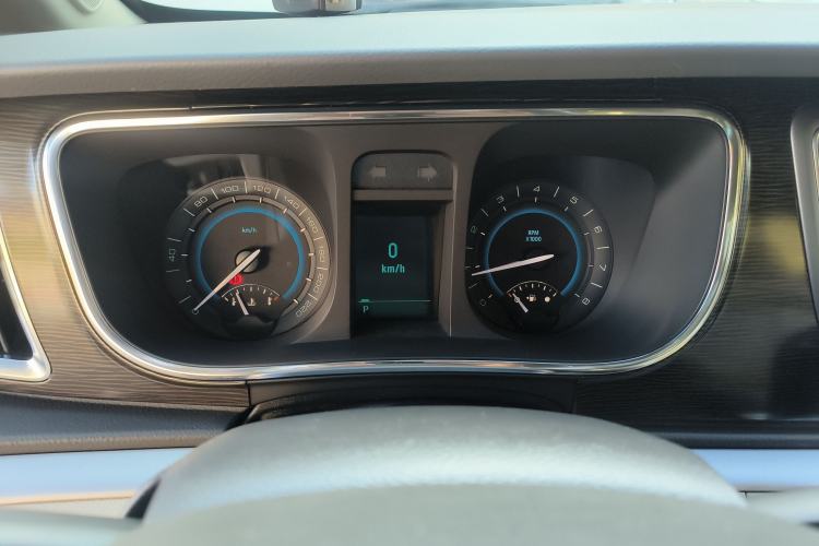 Used Buick GL8 2013 2.4L LT Luxury Business Executive Edition