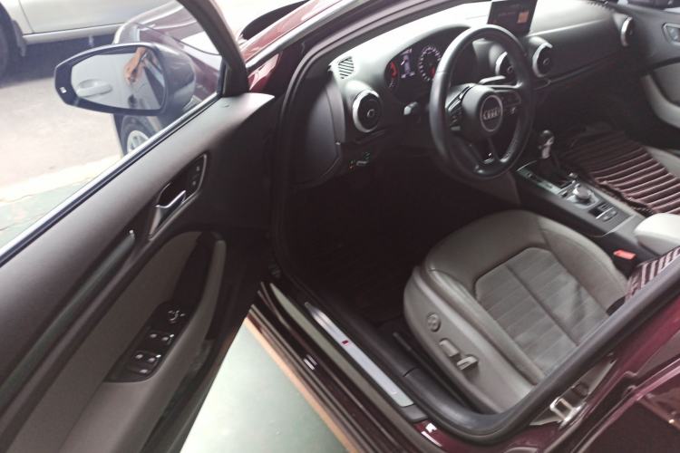 Used Audi A3 2018 30th Anniversary Edition Sportback 35 TFSI Fashion Model
