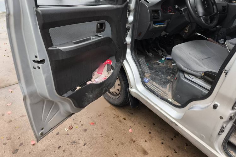 Used Wuling Rongguang 2019 1.5L Extended-Body Van Base Model with 2 Seats
