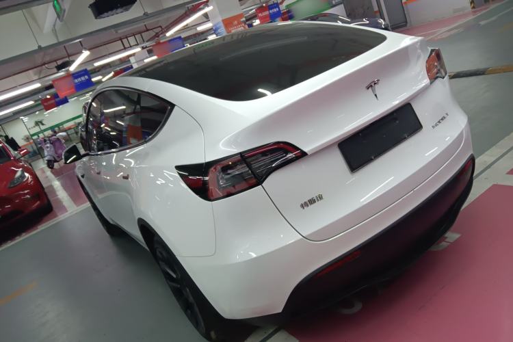 Used Tesla Model Y 2024 Long-Range All-Wheel-Drive Version
