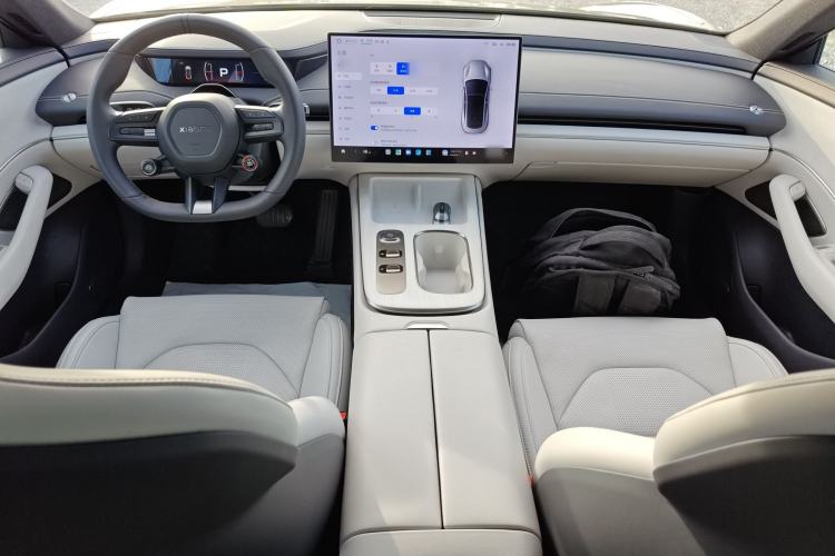 Used  SU7 2024 Rear-Drive Standard Founder Edition
