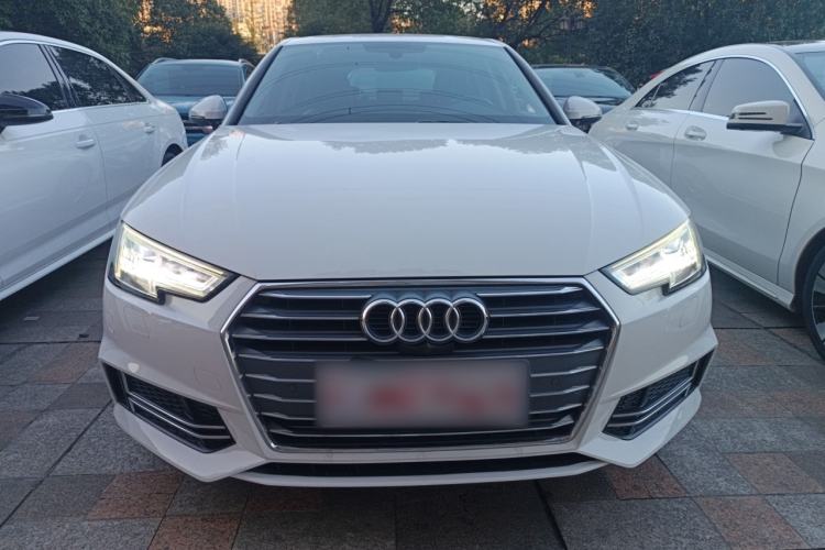 Used Audi A4L 2018 30th Anniversary Edition 40 TFSI Fashion Model