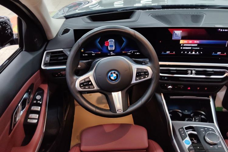 Used BMW i3 2023 eDrive 40 L Midnight Sports Package
