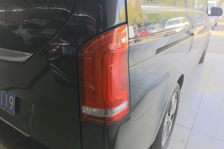 Used Mercedes-Benz V-Class 2021 V 260 Avantgarde Edition
