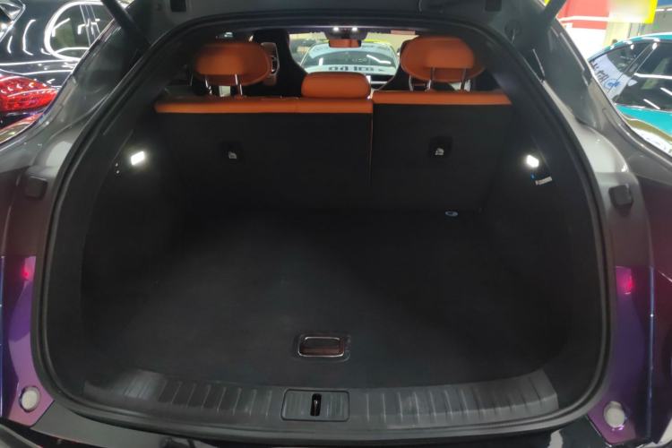 Used  YU7 2025 Ultra-Long Range High-Performance All-Wheel-Drive Max Edition
