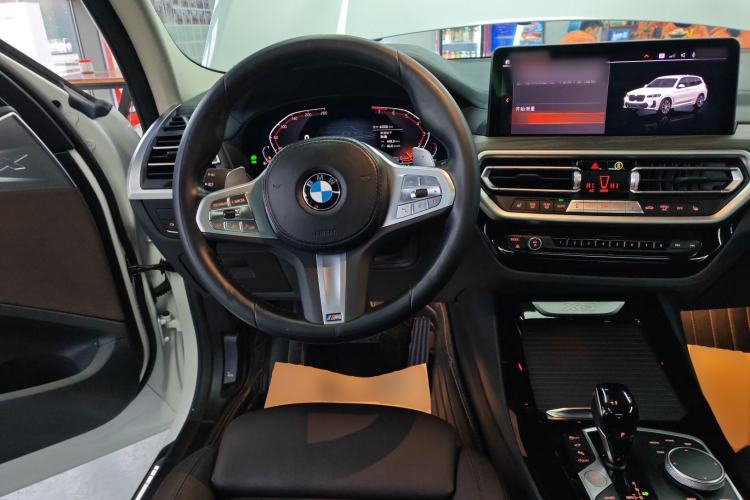 Used BMW X3 2022 Second Facelift xDrive30i Leading Edition M Night Sky Package
