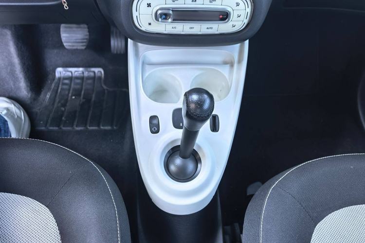 Used  fortwo 2015 1.0L 52 kW Hardtop Passion Edition
