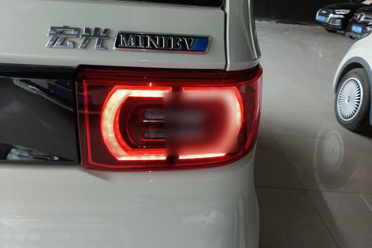 Used Wuling Hongguang MINIEV 2022 Macaron Premium Model – Lithium Iron Phosphate
