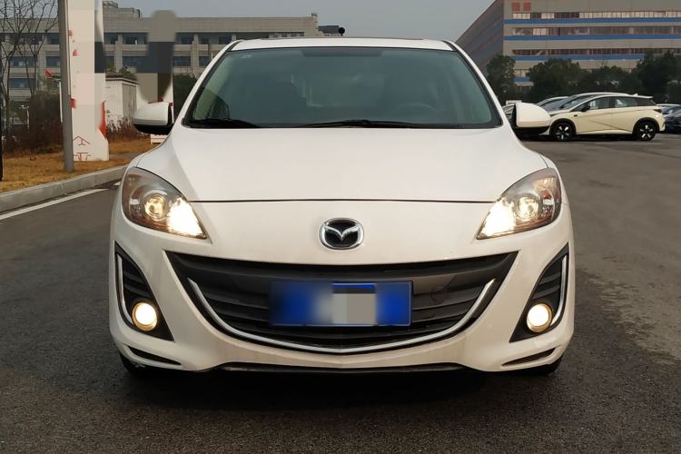 Used Mazda Mazda 3 2015 Hatchback 1.6L Automatic Elite Model

