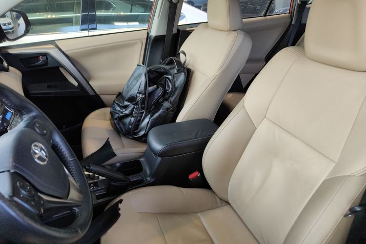 Used Toyota RAV4 2013 2.5L Automatic 4x4 Elite Edition
