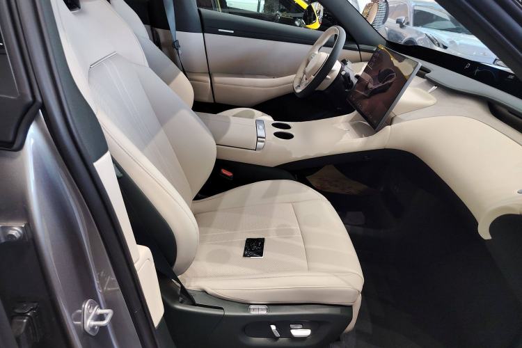 Used  YU7 2025 Ultra-Long Range Rear-Wheel Drive Version
