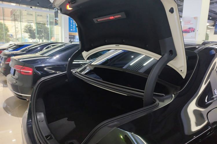 Used Mercedes-Benz E-Class 2018 Facelift E 200 L Sport Edition