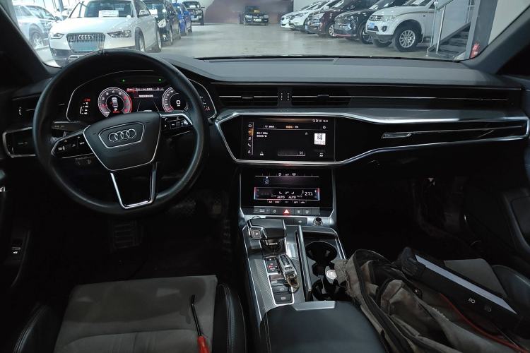 Used Audi A6L 2019 40 TFSI Luxury Dynamic Model
