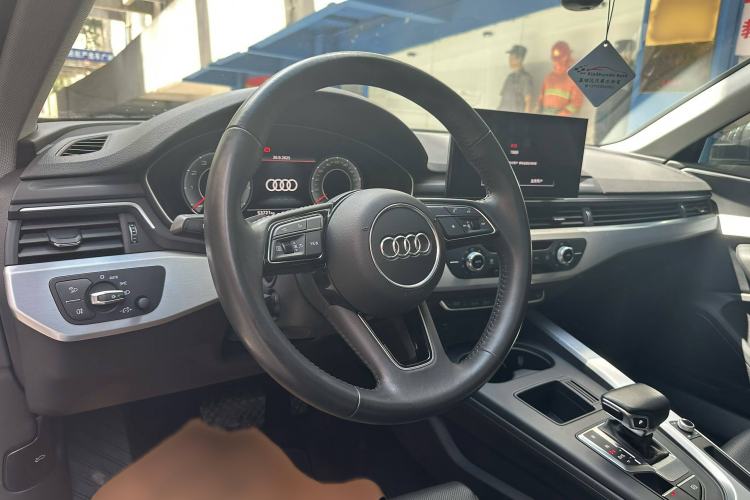 Used Audi A4L 2022 40 TFSI Fashion Dynamic Model