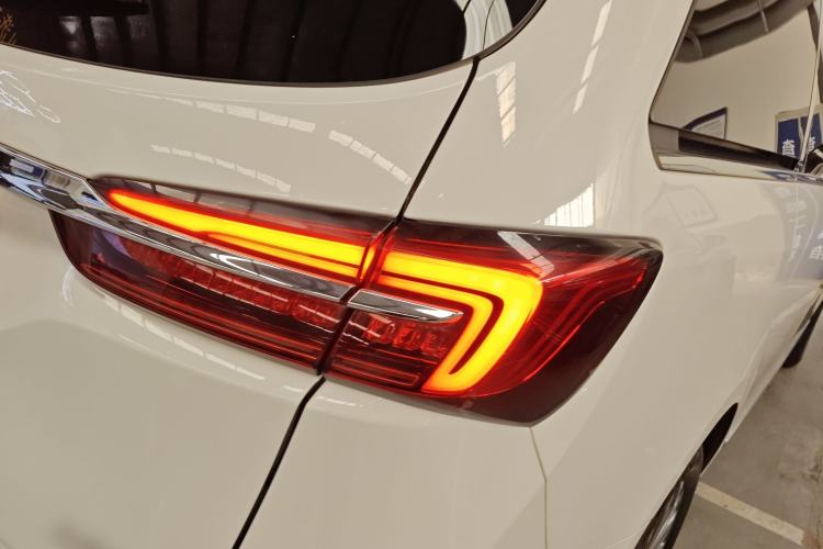 Used Buick GL8 2020 Land Business Class 652T Luxury Model
