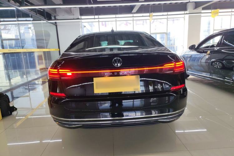 Used Volkswagen Passat 2022 330TSI Starry Elite Edition
