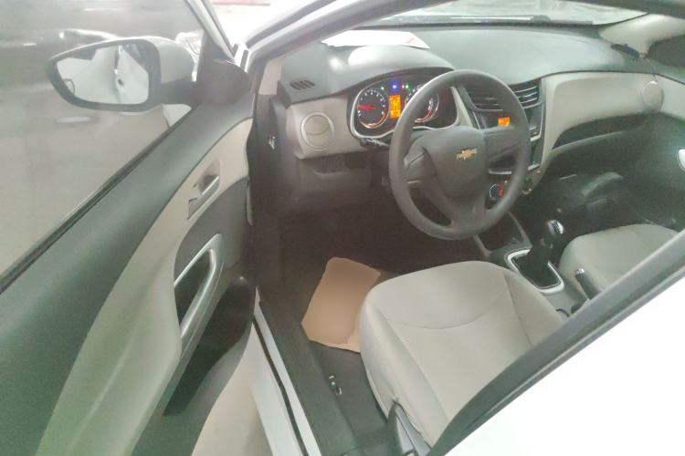 Used Chevrolet Sail 2015 Sail 3 1.5L Manual with Ideal Sunroof Edition
