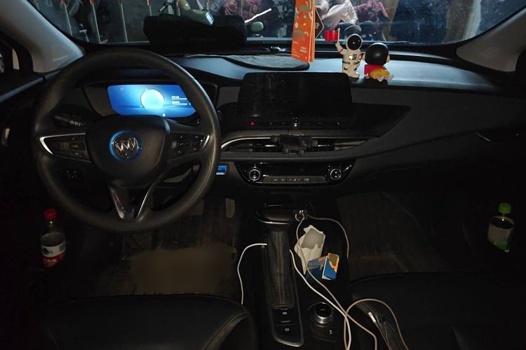 Used Buick Velite 6 2023 430km Range Commuter Version
