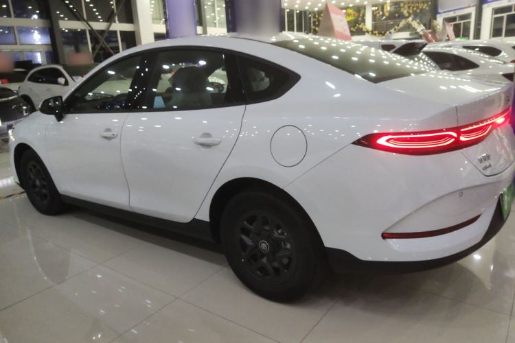 Used BYD Qin PLUS 2025 DM-i Smart Drive 55KM Leading Model