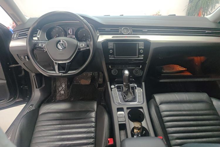 Used Volkswagen Magotan 2019 330TSI DSG Leading Model China VI Standard
