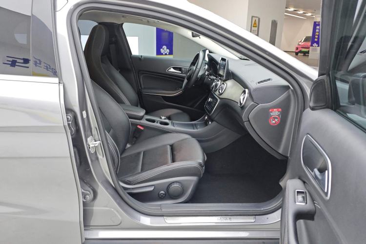 Used Mercedes-Benz GLA 2016 GLA 200 Fashion Model
