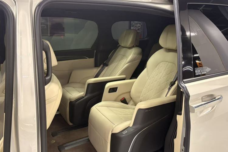 Used Buick GL8 2022 ES Landtrek 653T Flagship Model
