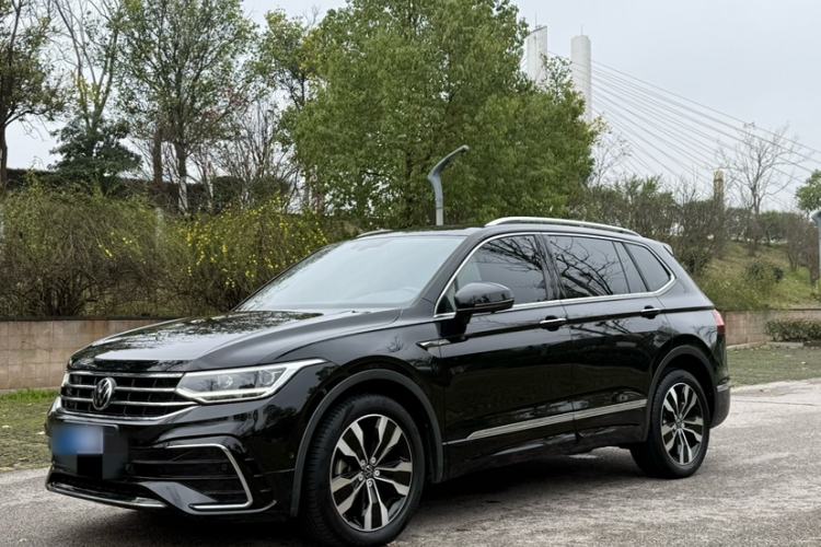 Used Volkswagen Tiguan L 2022 330TSI Automatic Two-Wheel Drive R-Line Enhanced Edition