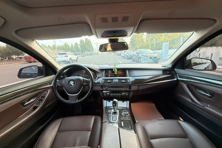 Used BMW 5 Series 2014 525Li Luxury Design Package