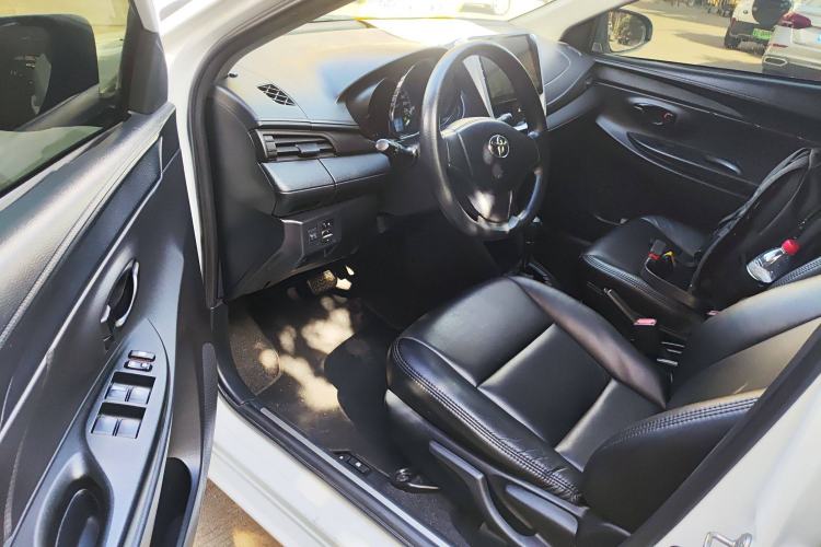 Used Toyota YARiS L 2017 1.5E CVT Dynamic Edition
