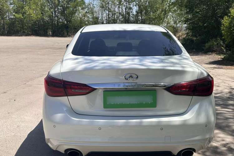Used Infiniti Q50L 2018 2.0T Enjoyment Version China VI Standard
