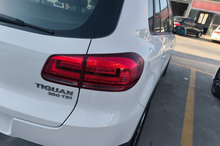 Used Volkswagen Tiguan 2017 300TSI Automatic Two-Wheel Drive Silk Road Luxury Edition
