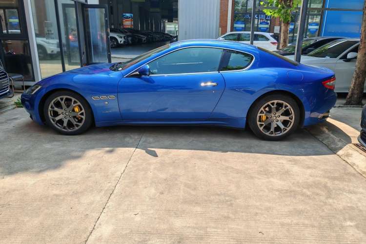 Used Maserati GranTurismo 2007 4.2L Standard Edition
